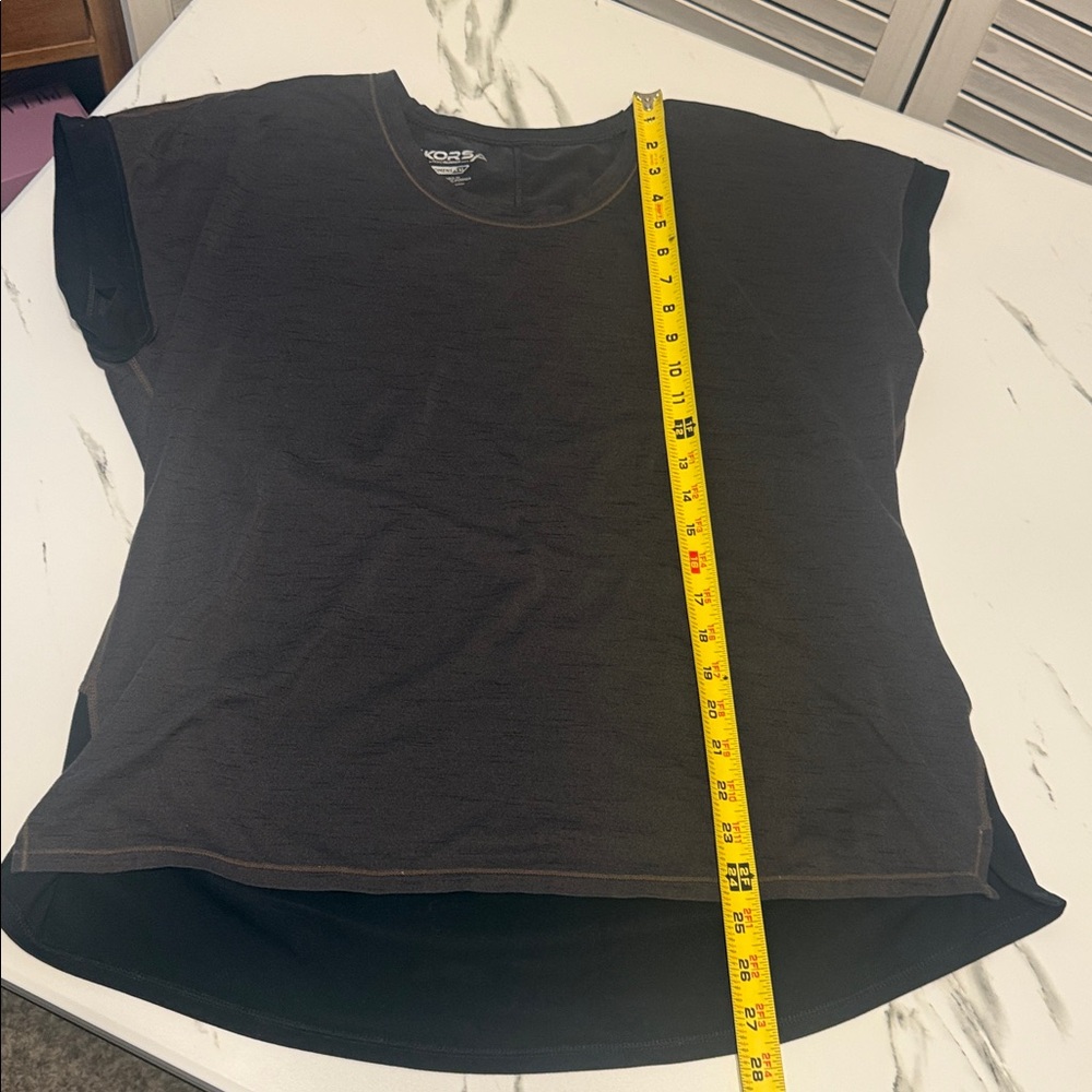 Women's Active Short Sleeve Top - Picture 6 of 7